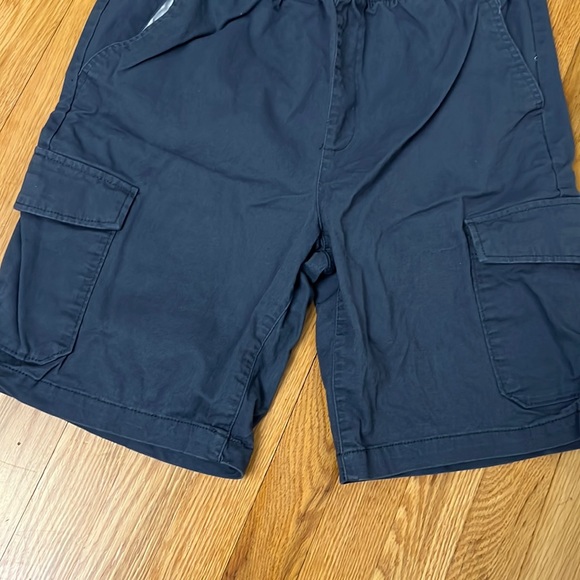 Old Navy 18 Husky Cargo Shorts - Picture 3 of 7